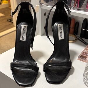 Steve Madden Elegant Black Heels